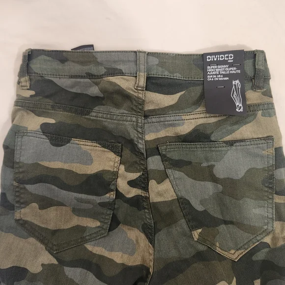 ⭐️NWT H&M Divided Camouflage Skinny Pants Size 6 - Picture 4 of 9